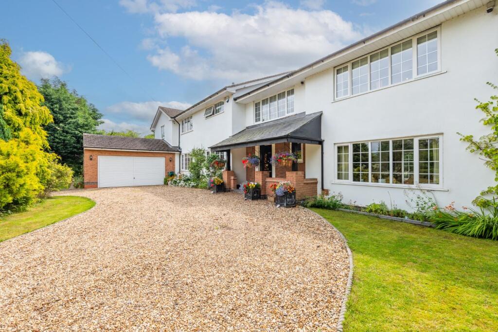 Main image of property: School Lane, Hunningham