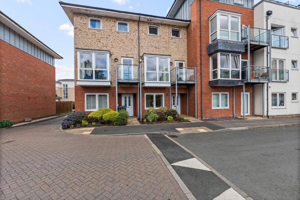 Main image of property: Kempton Drive, Warwick