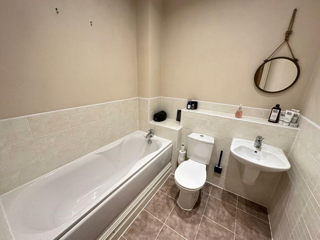 Additional property image - Blackwell Lane, Hatton Park, Warwick