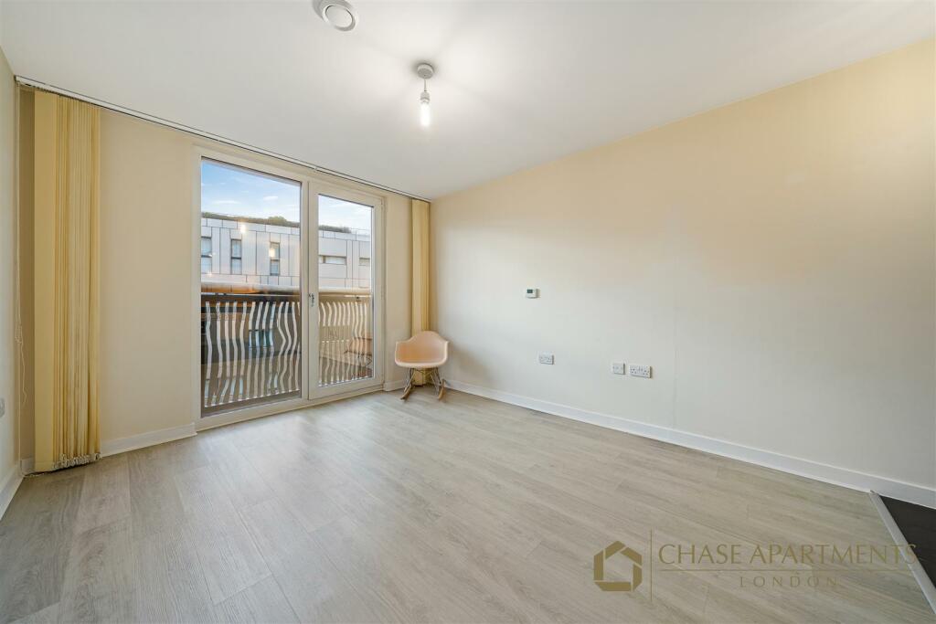 1 bedroom apartment for rent in Wood House, Grosvenor Waterside, Gatliff Road, SW1W