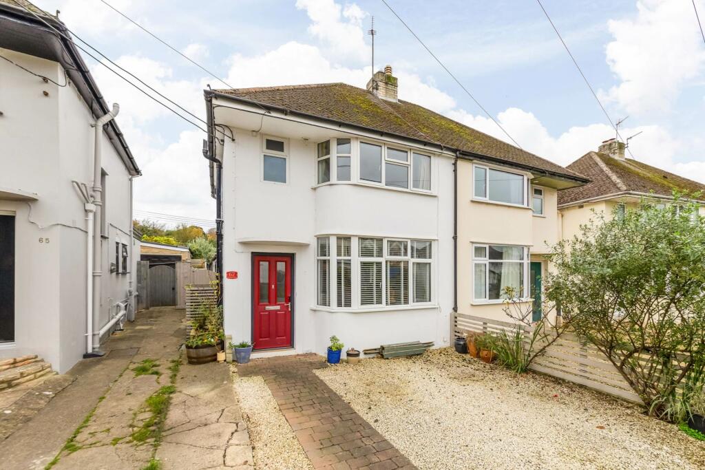 Main image of property: Montagu Road, Botley