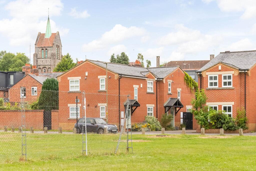 Main image of property: Meadow Lane, Iffley Fields, Oxford