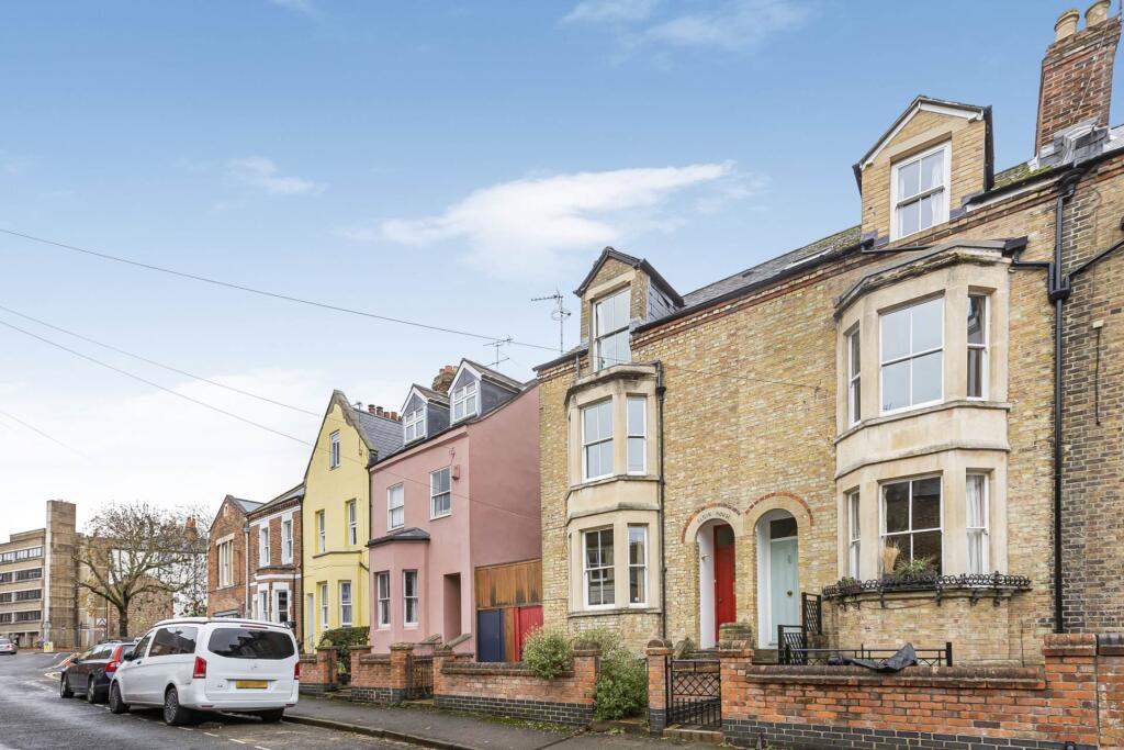 Main image of property: Walton Crescent, Central Oxford