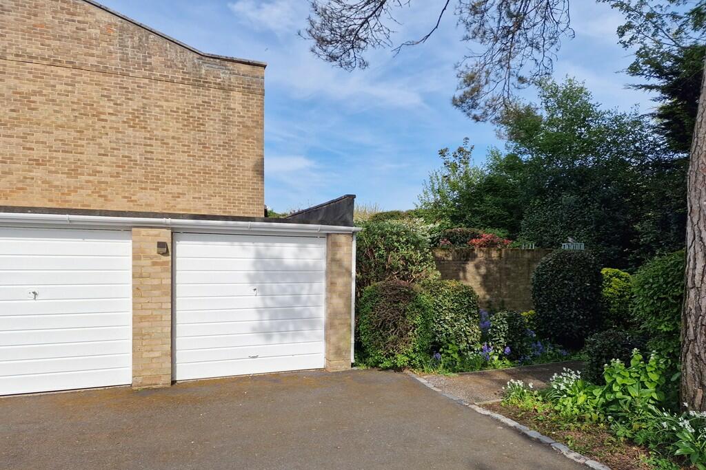 3 bedroom end of terrace house for sale in Courtenay Place, Lymington, Hampshire, SO41