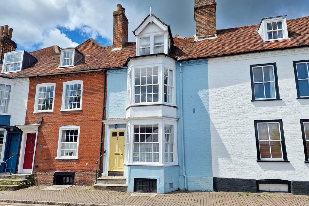 4 bedroom town house for sale in Captains Row, Lymington, Hampshire, SO41