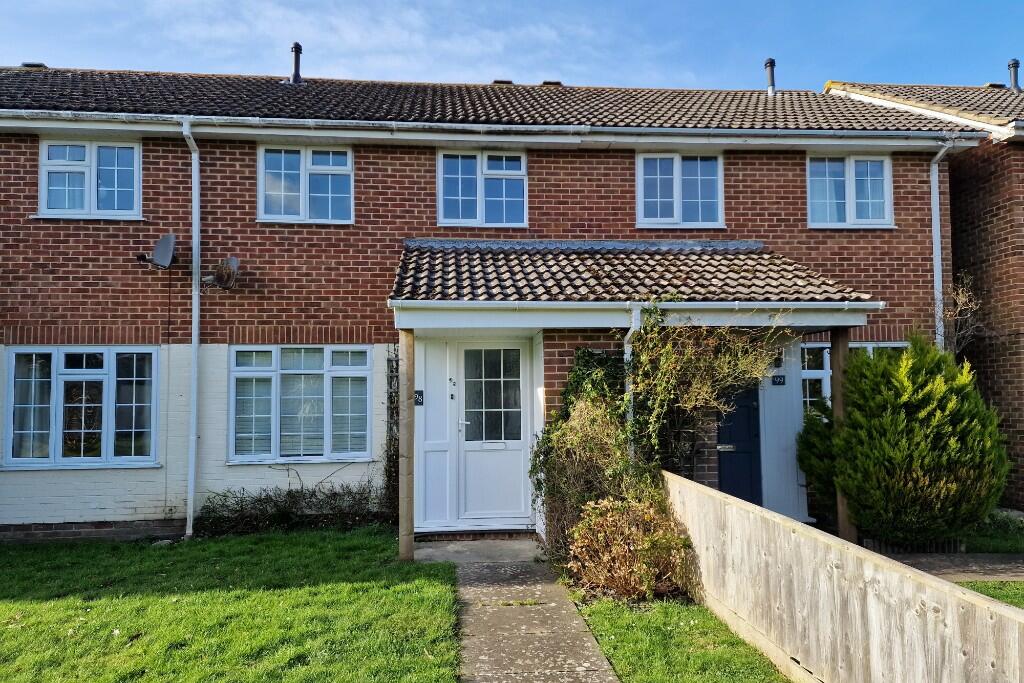 3 bedroom terraced house for sale in Samber Close, Lymington, Hampshire, SO41