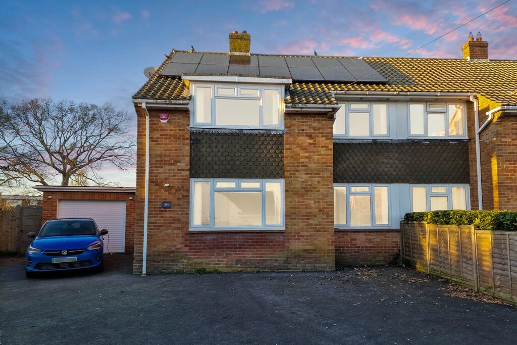4 bedroom semidetached house for sale in Haglane Copse, Pennington, Lymington, Hampshire, SO41