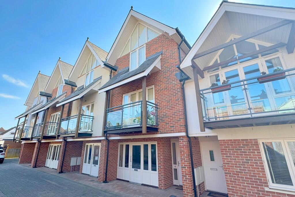 Main image of property: New Street Mews, Lymington, Hampshire