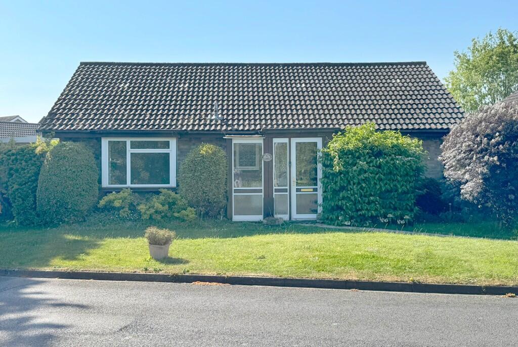 Main image of property: Oak Gardens, Everton, Lymington, Hampshire