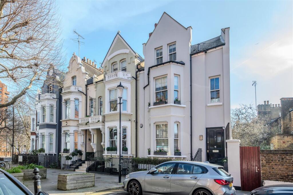 Main image of property: Cremorne Road, Chelsea, SW10