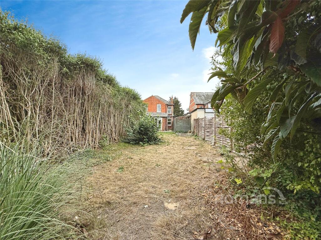 Main image of property: School Green, Shinfield, Reading