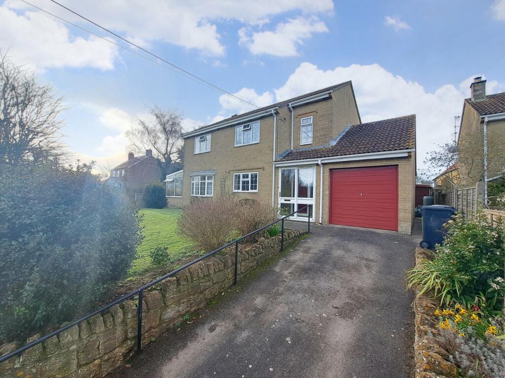 4 bedroom detached house for sale in Middle Street, East Lambrook