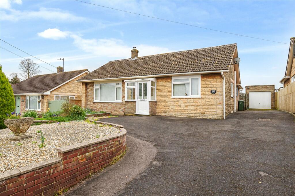 3 bedroom bungalow for sale in Main Street, Mudford, Yeovil, Somerset, BA21