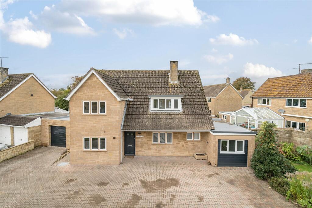 4 bedroom detached house for sale in Ashfield Park, Martock, TA12