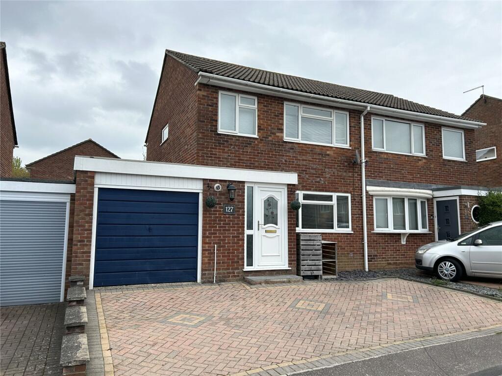 3 bedroom semidetached house for sale in Lower Fairmead Road, Yeovil, BA21