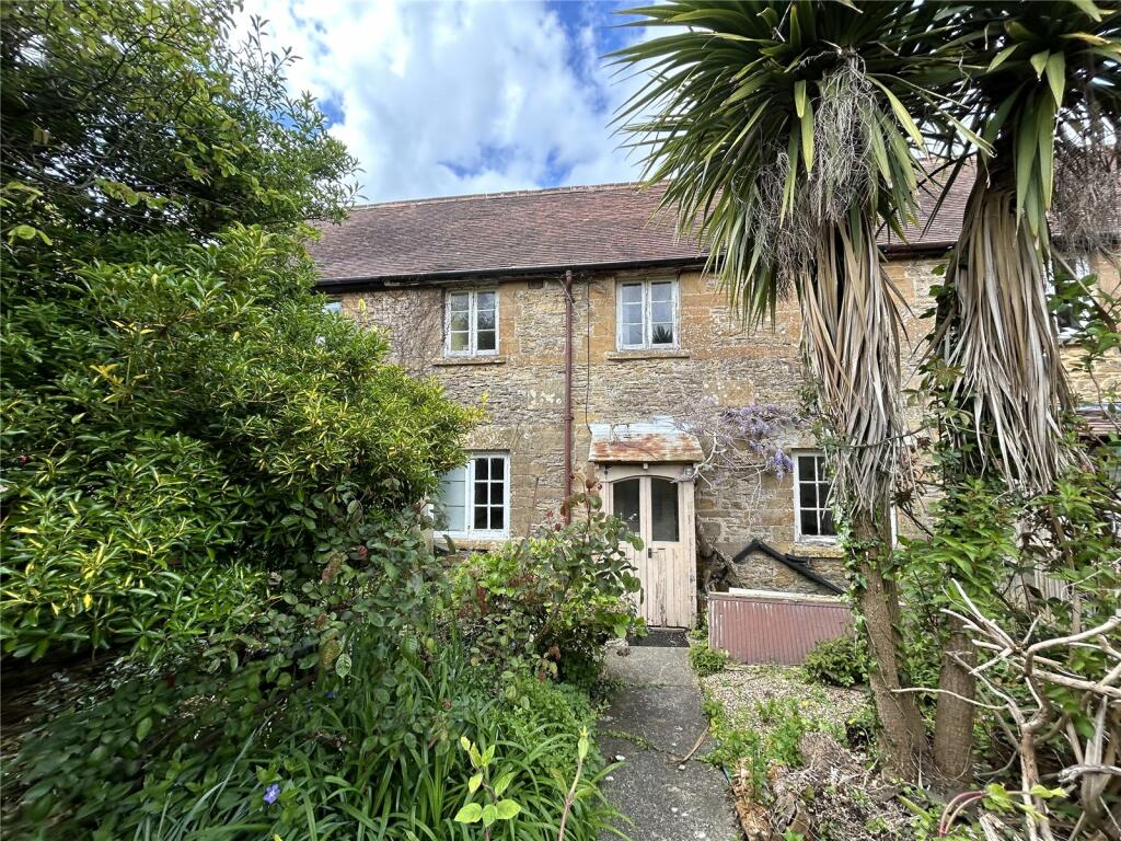 2 bedroom terraced house for sale in West Coker Hill, West Coker