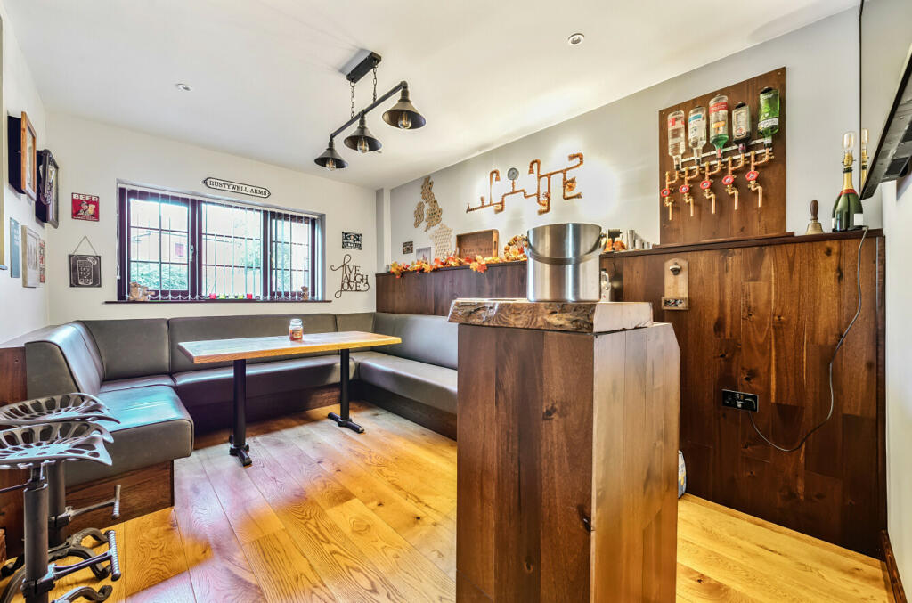 Additional property image - Hendford Hill, Yeovil, Somerset, BA20