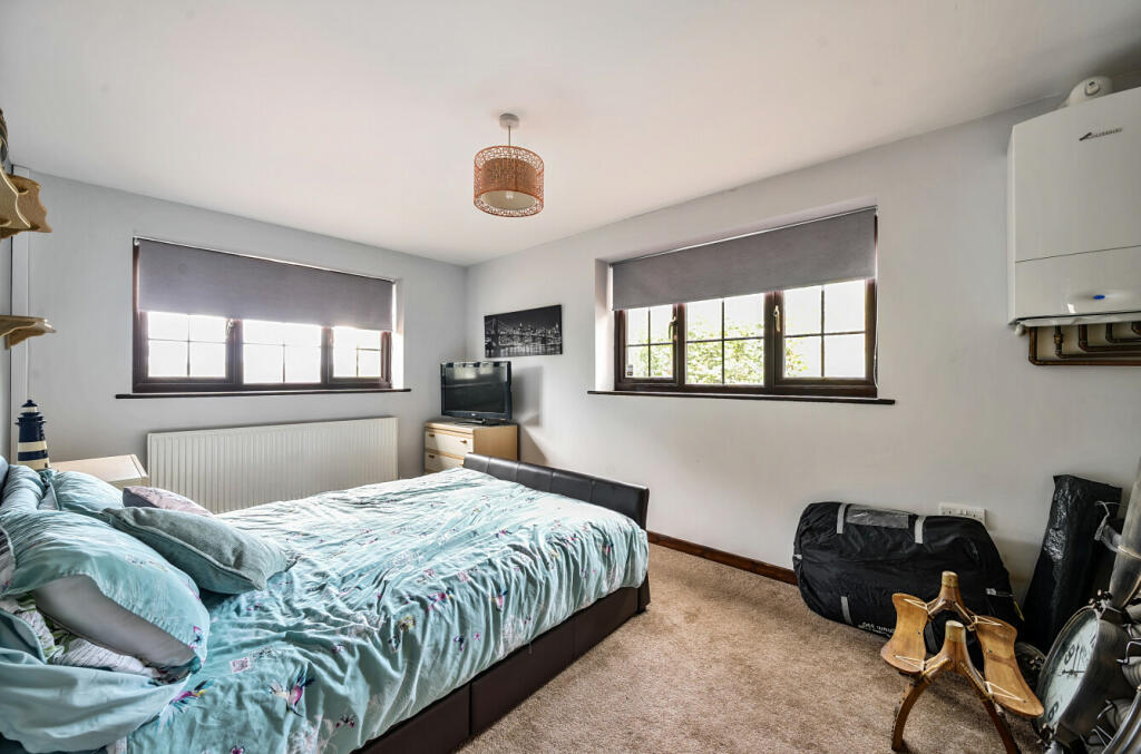 Additional property image - Hendford Hill, Yeovil, Somerset, BA20