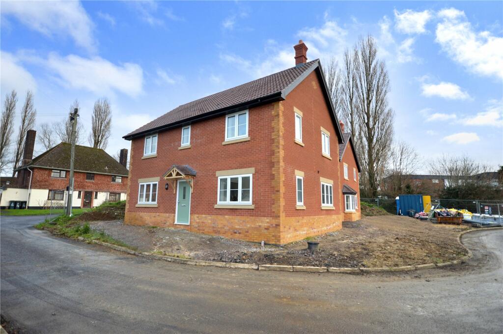 Additional property image - 18 Clayton Close, Yeovil, BA22