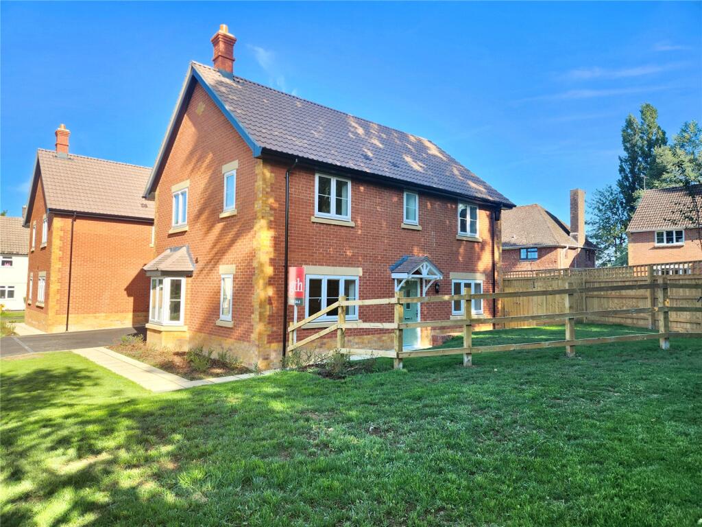 Main image of property: 18 Clayton Close, Yeovil, BA22