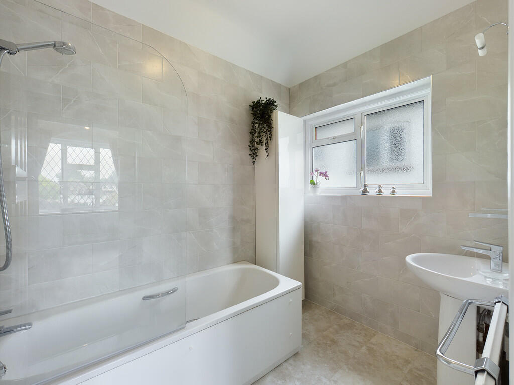 Additional property image - Purley, Surrey