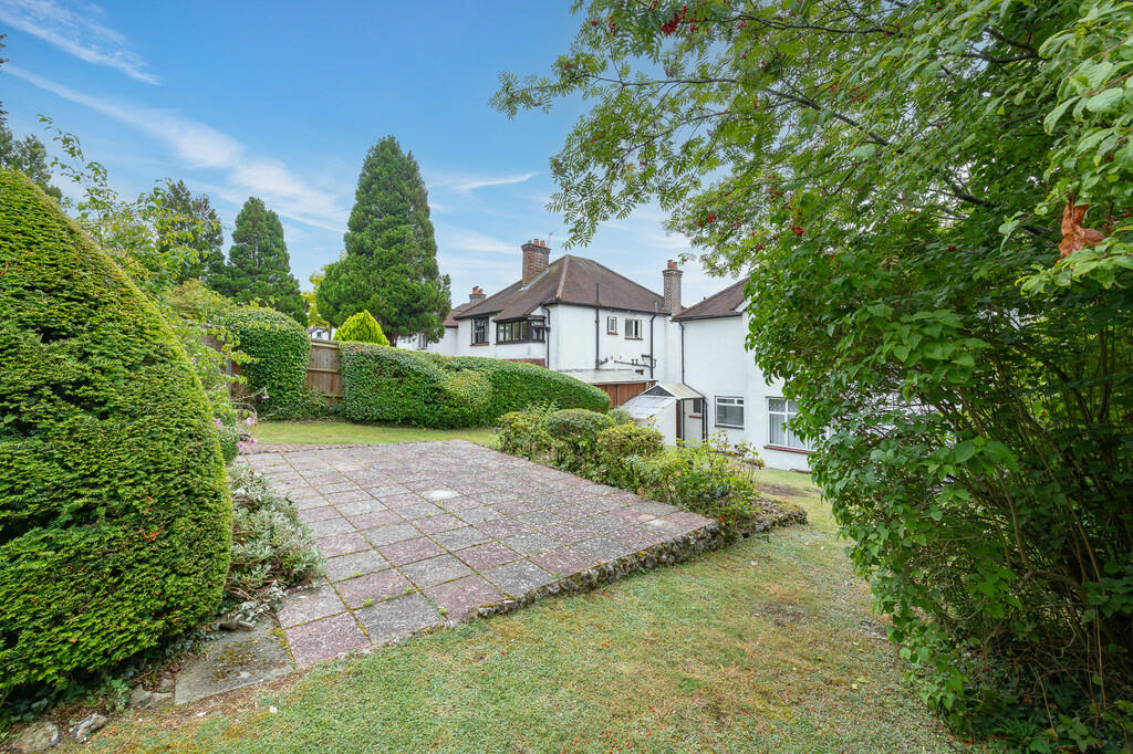 Additional property image - Purley, Surrey