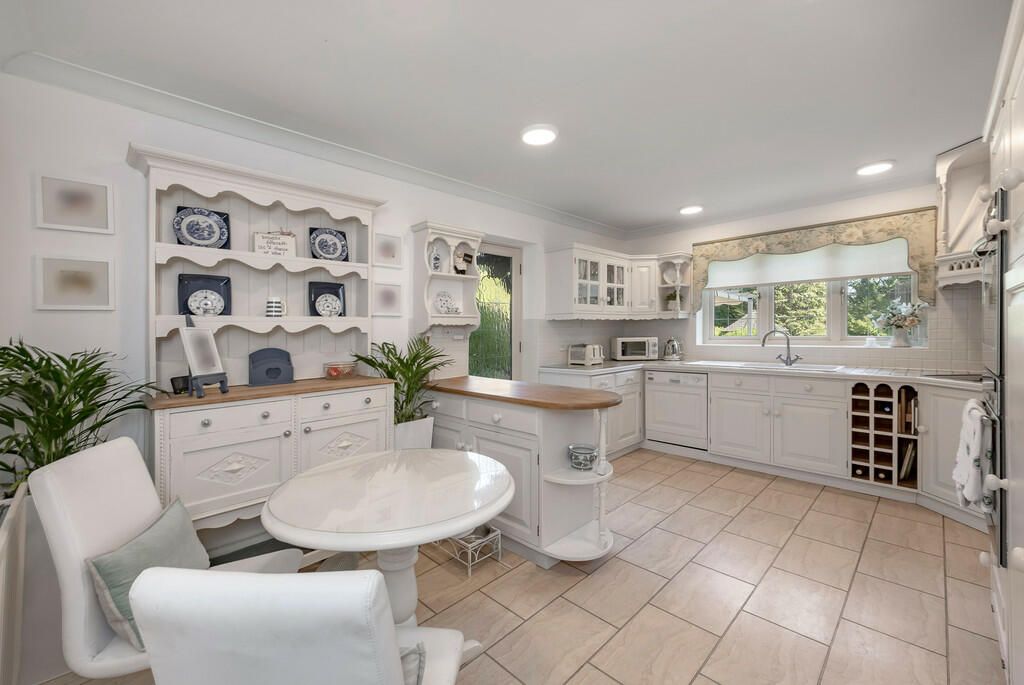 Additional property image - Webb Estate, Purley, Surrey