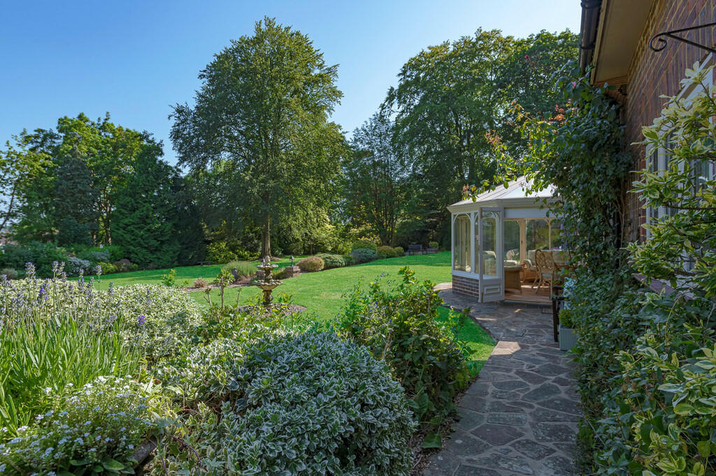 Additional property image - Webb Estate, Purley, Surrey