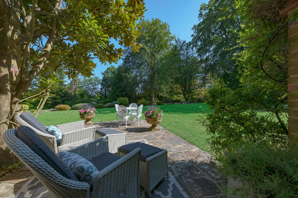 Additional property image - Webb Estate, Purley, Surrey