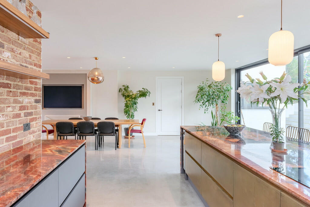 Additional property image - Purley, Surrey