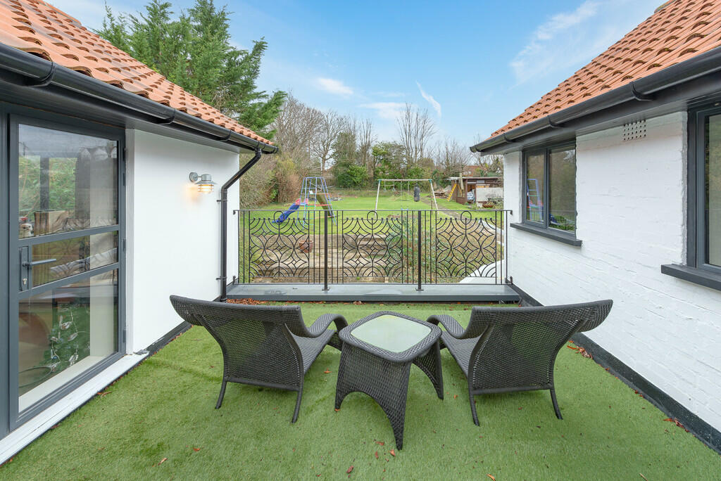 Additional property image - Purley, Surrey