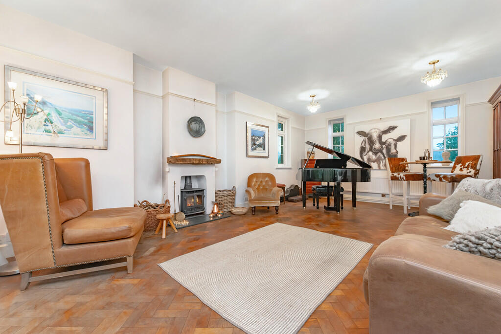 Additional property image - Coulson,Surrey