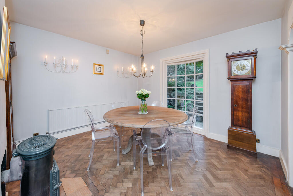 Additional property image - Coulson,Surrey