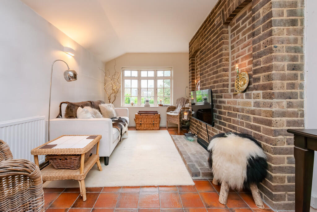 Additional property image - Coulson,Surrey