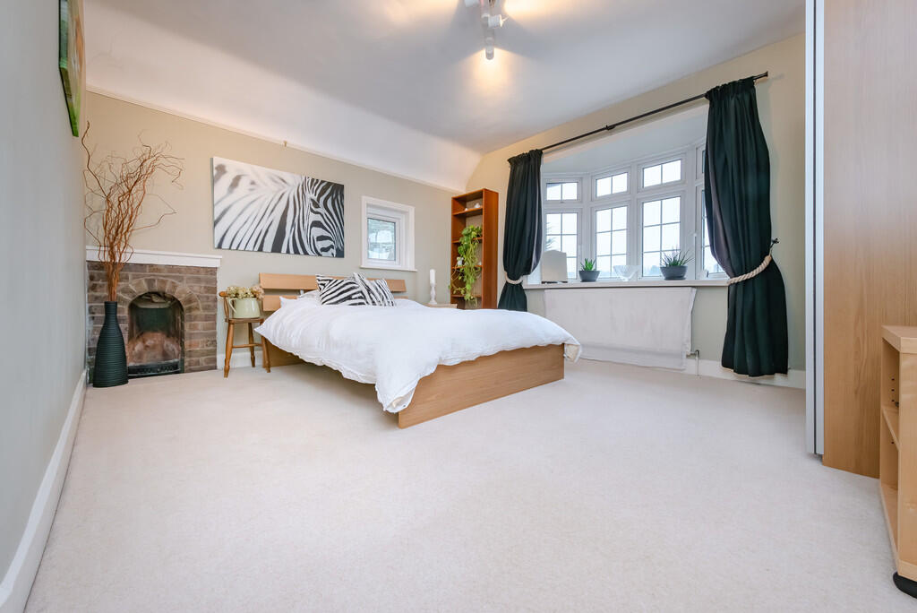 Additional property image - Coulson,Surrey