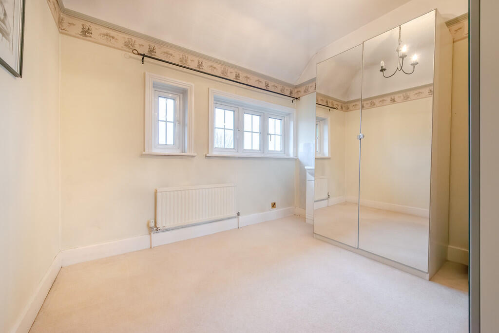 Additional property image - Coulson,Surrey
