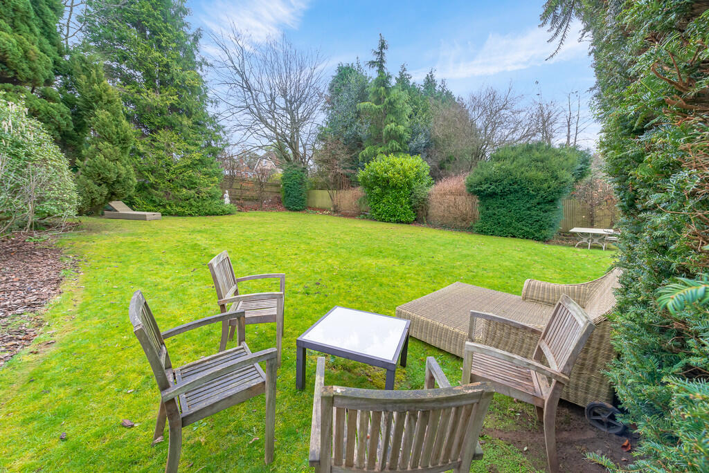 Additional property image - Coulson,Surrey