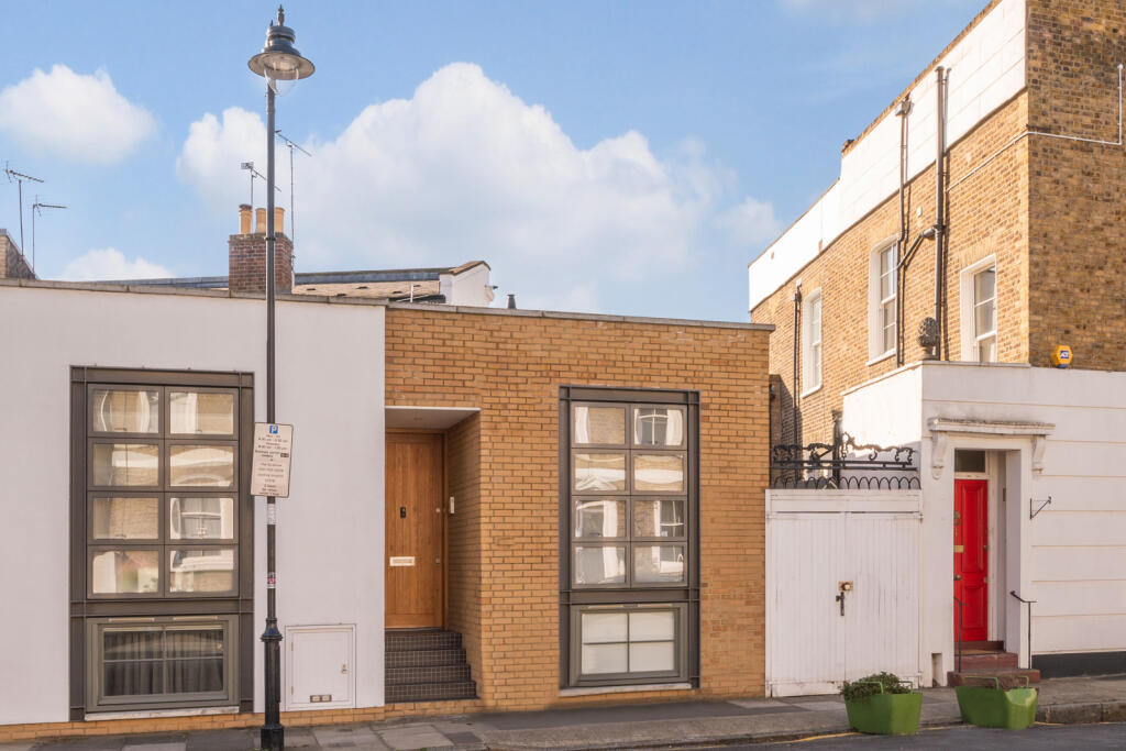 2 bedroom terraced house for sale in St. Paul Street, Islington, N1