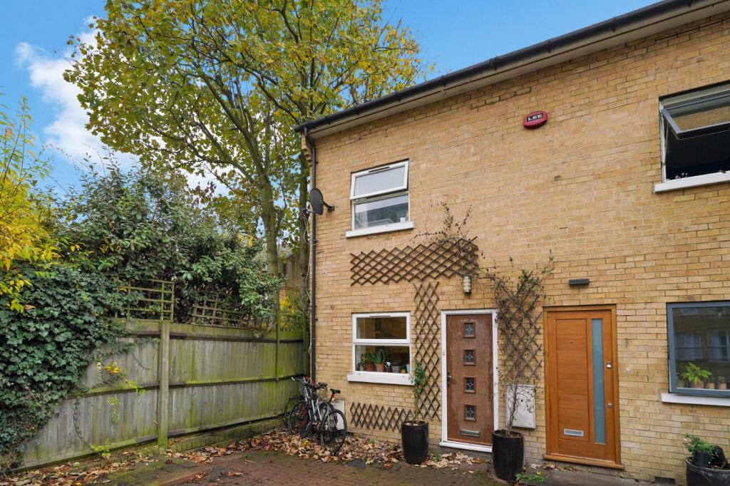 Main image of property: Noble Mews, 
Albion Road, N16