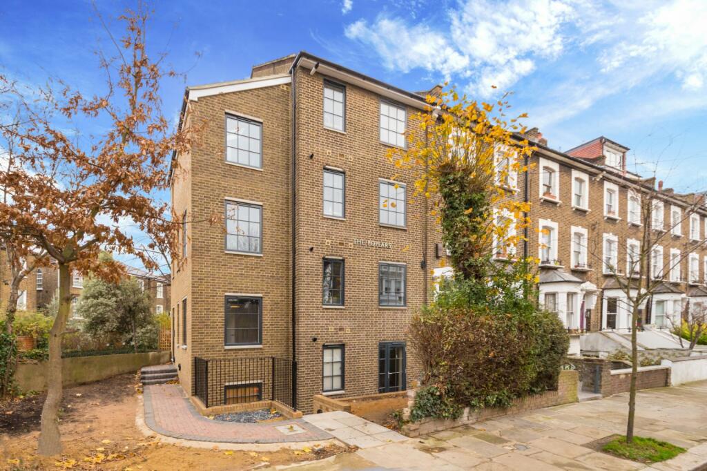 3 bedroom flat for sale in The Poplars, Montpelier Grove, NW5
