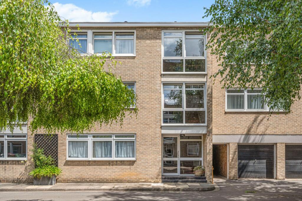Main image of property: Chester Close South, 
Regents Park, NW1