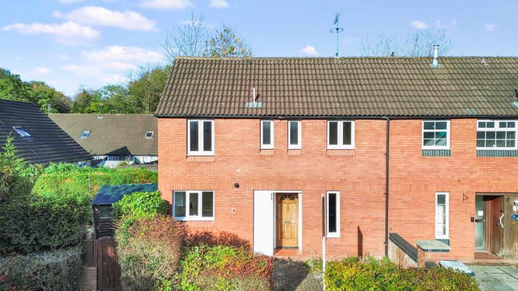 Main image of property: Waywell Close, Fearnhead, WA2