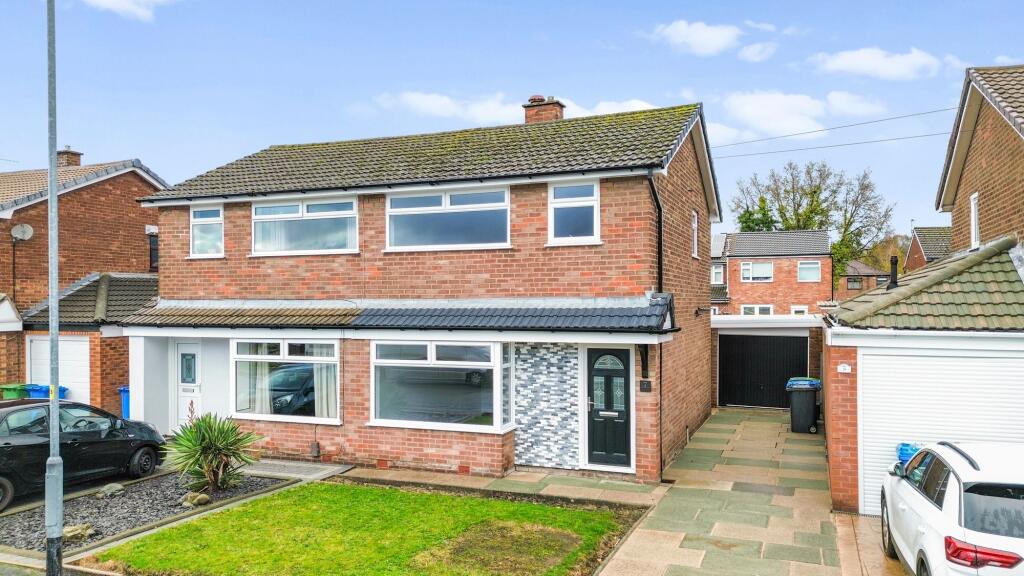 Main image of property: Chapel Cross Road, Fearnhead, WA2