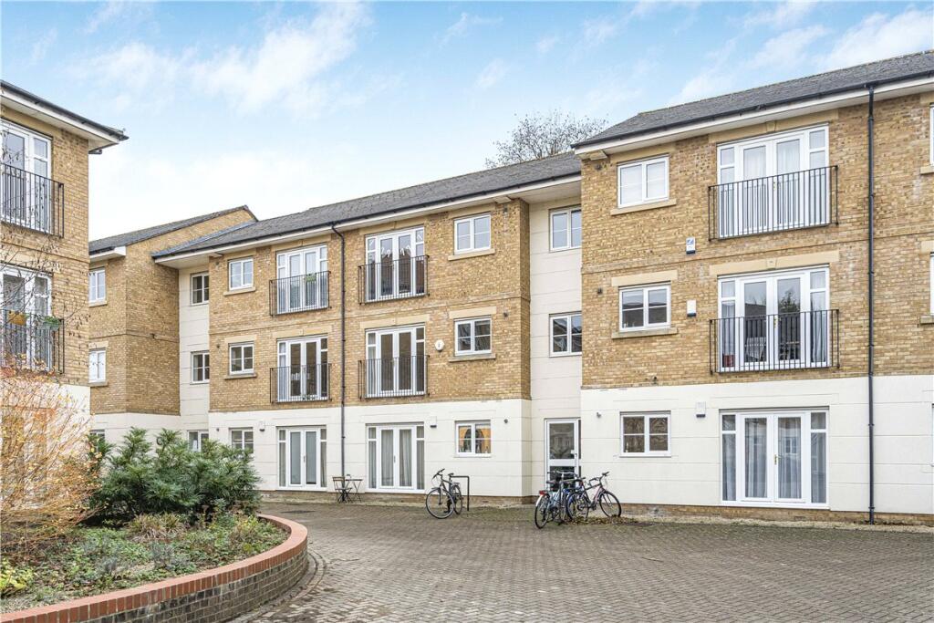 Main image of property: Grandpont Place, Longford Close, Oxford, Oxfordshire, OX1