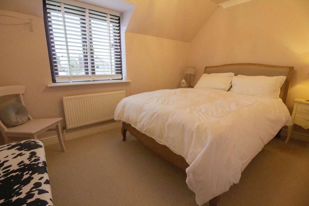 2 bedroom semidetached house for sale in The Orchard, Upton Scudamore