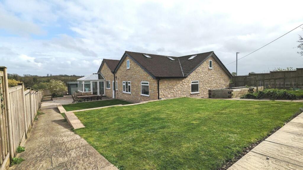 5 bedroom detached house for sale in High Street, Buckland Dinham, BA11