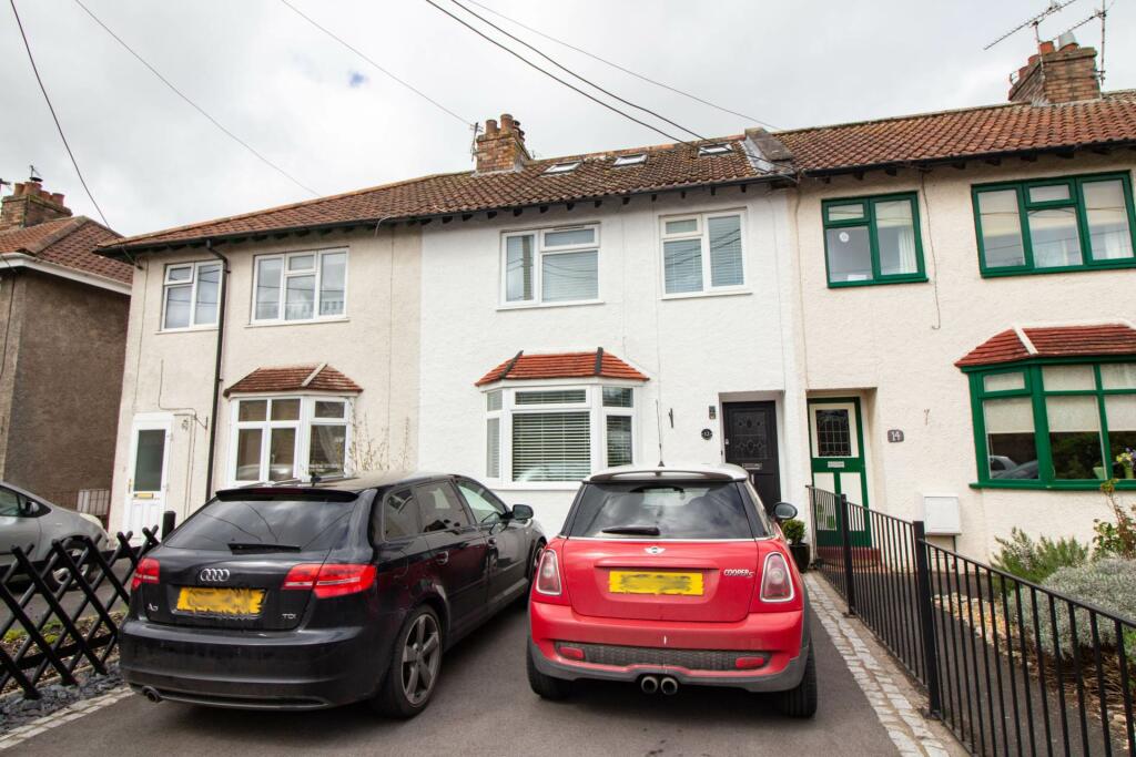4 bedroom terraced house for sale in Weymouth Road, Frome, BA11