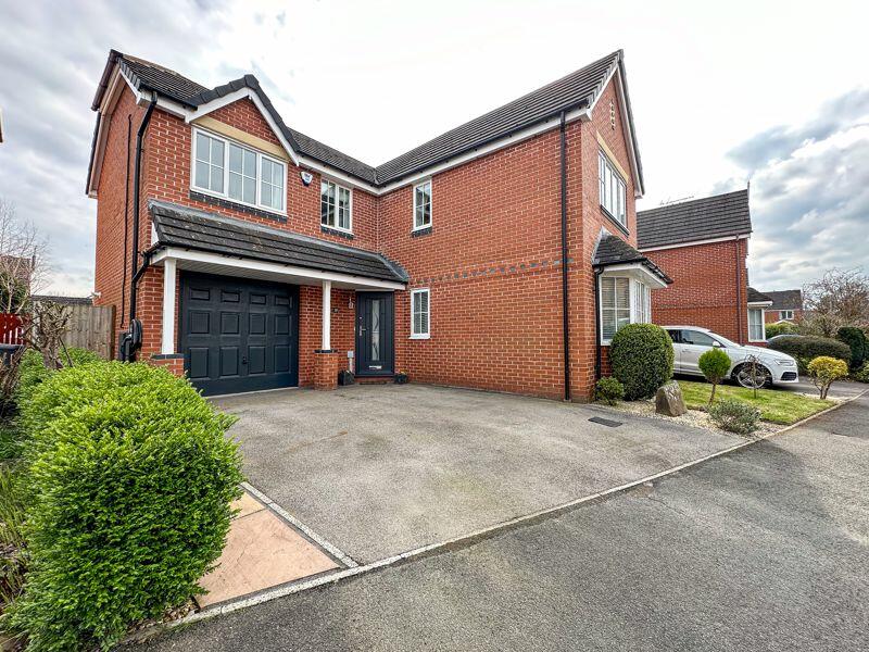 4 bedroom detached house for sale in Woburn Drive, Congleton, CW12