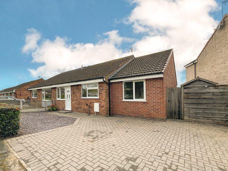 2 bedroom semidetached bungalow for sale in Back Lane, Congleton, CW12