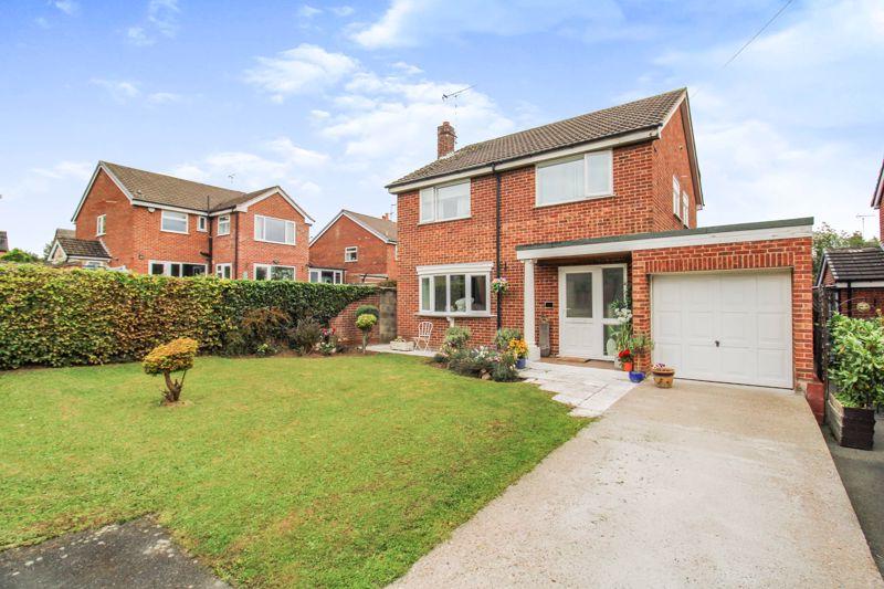 4 bedroom detached house for sale in Narrow Lane, Denstone, Uttoxeter, ST14